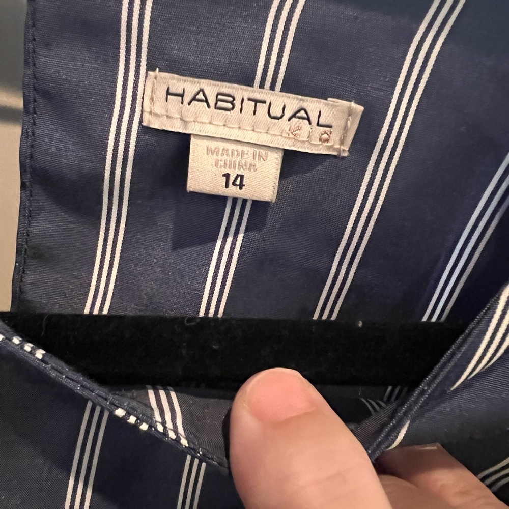 Girls size 14 Habitual dress